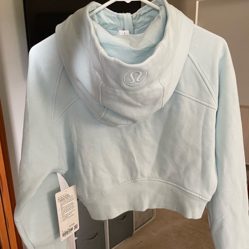 NWT Lululemon scuba full-zip cropped hoodie